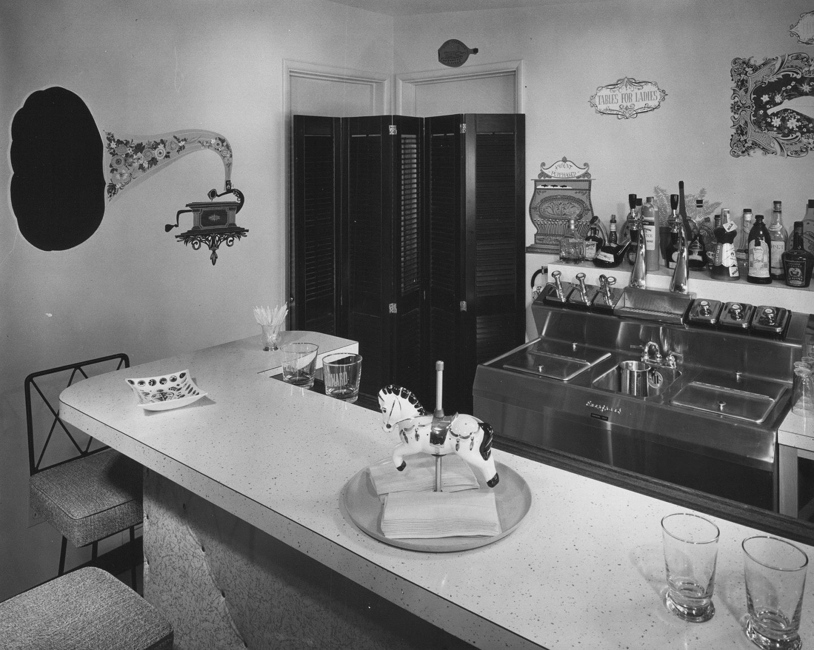 1960 Tucson home photos: House of the mountain sky